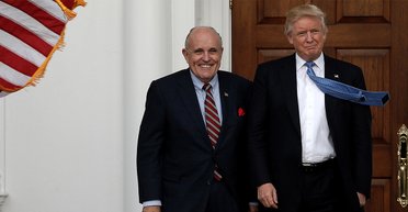 Миссия Джулиани. Как адвокат Трампа врагов США в Украине искал и что теперь делать Зеленскому