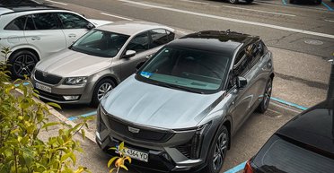 В Украину привезли новейшего конкурента Tesla Model Y от General Motors (фото)