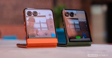 Не спешите покупать смартфон-"раскладушку": 5 факторов, которые заставят вас передумать