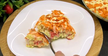 Очень просто готовить: рецепт салата "Бархат" с крабовыми палочками