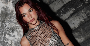 "Приїжджай знову": Дуа Ліпа в зухвалих вбраннях виступила на концерті в Хорватії (фото, відео)