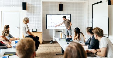 Карьера — через обучение. Зачем компании внедряют образовательные программы для сотрудников