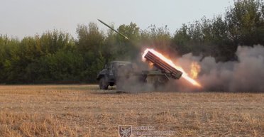 ВСУ затрофеили российский "Град" и работают им по ВС РФ в Курской области (видео)