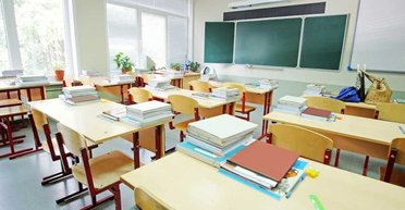 Учительница обозвала ребенка "скотиной" на уроке: чем закончился языковой скандал в Черновцах