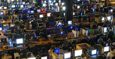 Россия развернула широкую сеть "троллей", чтобы сорвать поддержку Украины со стороны США, — WSJ