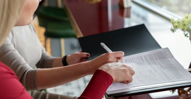 Рынок труда Украины осенью 2025: какие предлагают зарплаты и как мотивируют персонал