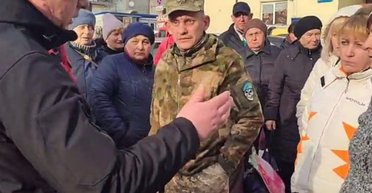 На Тернопольщине мужчина с эпилепсией умер после визита в ТЦК: люди протестуют (фото)