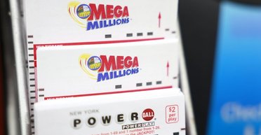 Неочікувані тисячі доларів: подружжя із США дізналося про свій виграш випадково