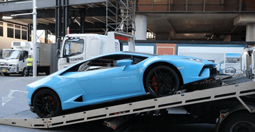 У безробітного з "незрозумілим багатством" вилучили дорогий суперкар Lamborghini (фото)