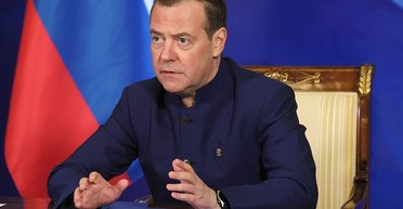 "Зброя судного дня": Медведєв назвав міністра оборони Бельгії "недоумком" та похвалився "Посейдоном"