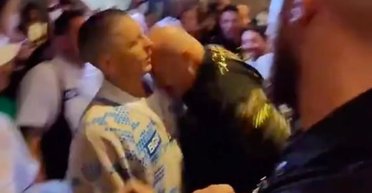 Отец Тайсона Фьюри подрался с членом команды Александра Усика (видео)