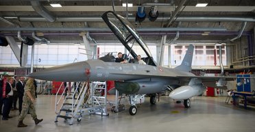 Дания прекратит обучение украинских пилотов на F-16: в чем причина