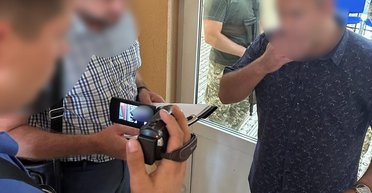 От $12 до 14 тысяч за непригодность к службе в армии: в Днепре задержали группу лиц