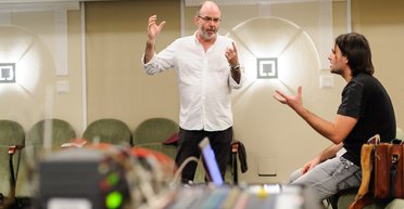 Смотришь документалку про пингвинов, а там звук, будто кого-то убивают, — композитор Пэдди Каннин