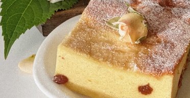 Сирна запіканка без борошна: як приготувати легкий і пористий десерт