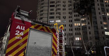 Загиблі, руйнування, відсутність світла, тепла і води: наслідки нічного удару ЗС РФ по Києву