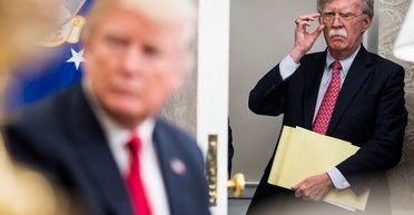 Обыски у главного критика Трампа: президент США мстит своему экс-советнику Болтону, — CNN (видео)