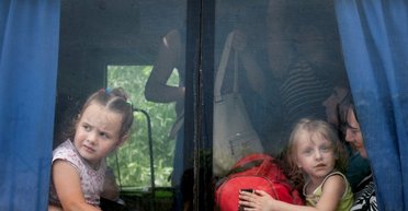 Объединяться и говорить. Как выжить беженцам из Донбасса