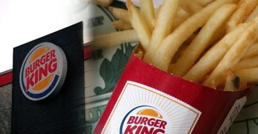 Дістала зі сміттєвого бака: працівницю Burger King заарештували за продаж старої картоплі фрі