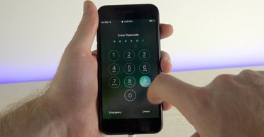 Код вічності: поліцейські не змогли розгадати пароль від телефону зі 175 млн спроб