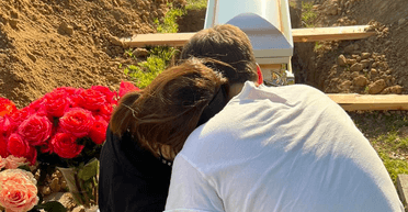 Нікола Пельтц емоційно розповіла про втрату в родині (фото)