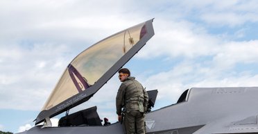 Китайські хакери в дії. Як Китай вкрав технології винищувачів F-22 і F-35, а тепер полює на льотчиків США