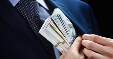 Аферисти екстра-класу. Чому топ-менеджери крадуть у своїх акціонерів, і як з цим боротися