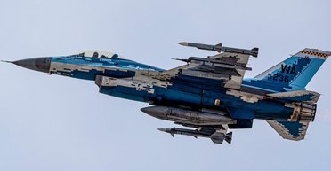 Копіює майбутнього противника: навіщо американський F-16 перефарбували в кольори Су-57 (фото)
