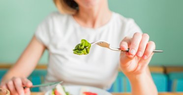 Не только орехи: 5 продуктов, которые улучшат работу мозга и концентрацию внимания