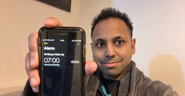 Чоловік випробував популярне серед зірок правило "5 секунд" після сну: що змінилося (фото)