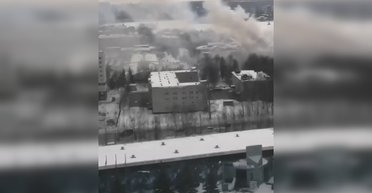 Не хватило воды: в РФ горит танковое училище, в котором учился Герасимов (видео)