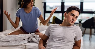 Муж узнал об ужасном секрете жены после 10 лет брака: он подал на развод