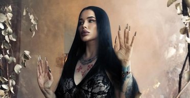 Сыграть с Прилучным: "главной ведьме страны" предложили сняться в российском сериале