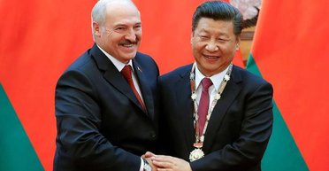 Навіщо Лукашенко полетів до Сі Цзіньпіна: реальна мета візиту