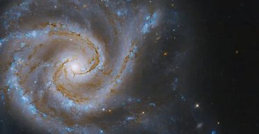 "Перетягування каната": телескоп NASA показав галактичну боротьбу без переможця (фото)