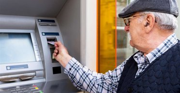 Поможет опыт Германии или Австрии: как в Украине хотят изменить принцип начисления пенсий