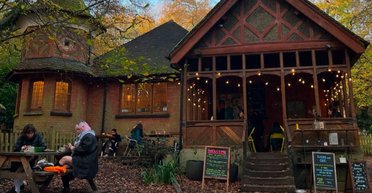 Найчарівніше кафе перетворилося на "кошмар із туристами": місцеві обурені впливом TikTok