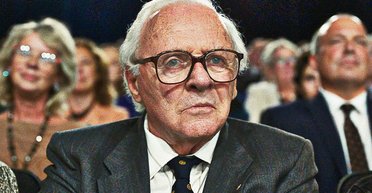 "Одна жизнь". Фильм с Энтони Хопкинсом о спасенных от оккупантов детях потрясает неожиданным финалом