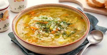 Рассольник "Верховинский" с фасолью и грибами: рецепт вкусного супа