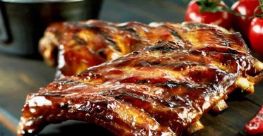 Свинячі реберця "Джек Деніелс" у глазурі: соковите м'ясо до святкового столу