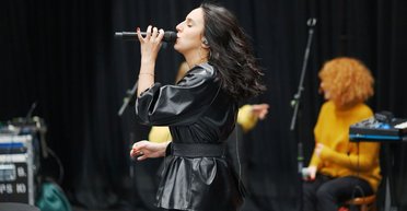 Юбилейный концерт Джамалы, американский "разрыв" и финальные распродажи. 5 событий выходных в Киеве