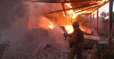 Взрывы до тревог и надежда на мир: как украинцы живут под обстрелами в Никополе (фото)