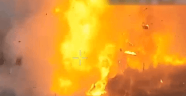 Залетел прямо под башню: 71 бригада ДШВ благодаря FPV-дрону уничтожила танк Т-80 (видео)