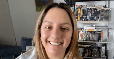 Місце для молитов: жінка купила церкву 1842 року і переробила її на будинок мрії (відео)