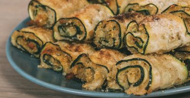 Жареные рулетики из кабачков: рецепт самой вкусной закуски