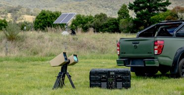 Портативний лазер збиває 50 дронів на одному заряді: яка країна отримає цю зброю