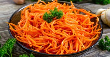 Моркву залити водою, а олію розігріти - секрет приготування ідеально смачної моркви по-корейськи