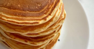 Панкейки з шоколадом: рецепт звичної страви з сюрпризом