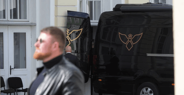 "Усе засекречено": у РФ проходять похорони загиблих у літаку Пригожина, — росЗМІ (фото)