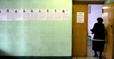 Берут числом. Центризбирком зарегистрировал 44 кандидата в президенты: кто эти люди и зачем идут на выборы